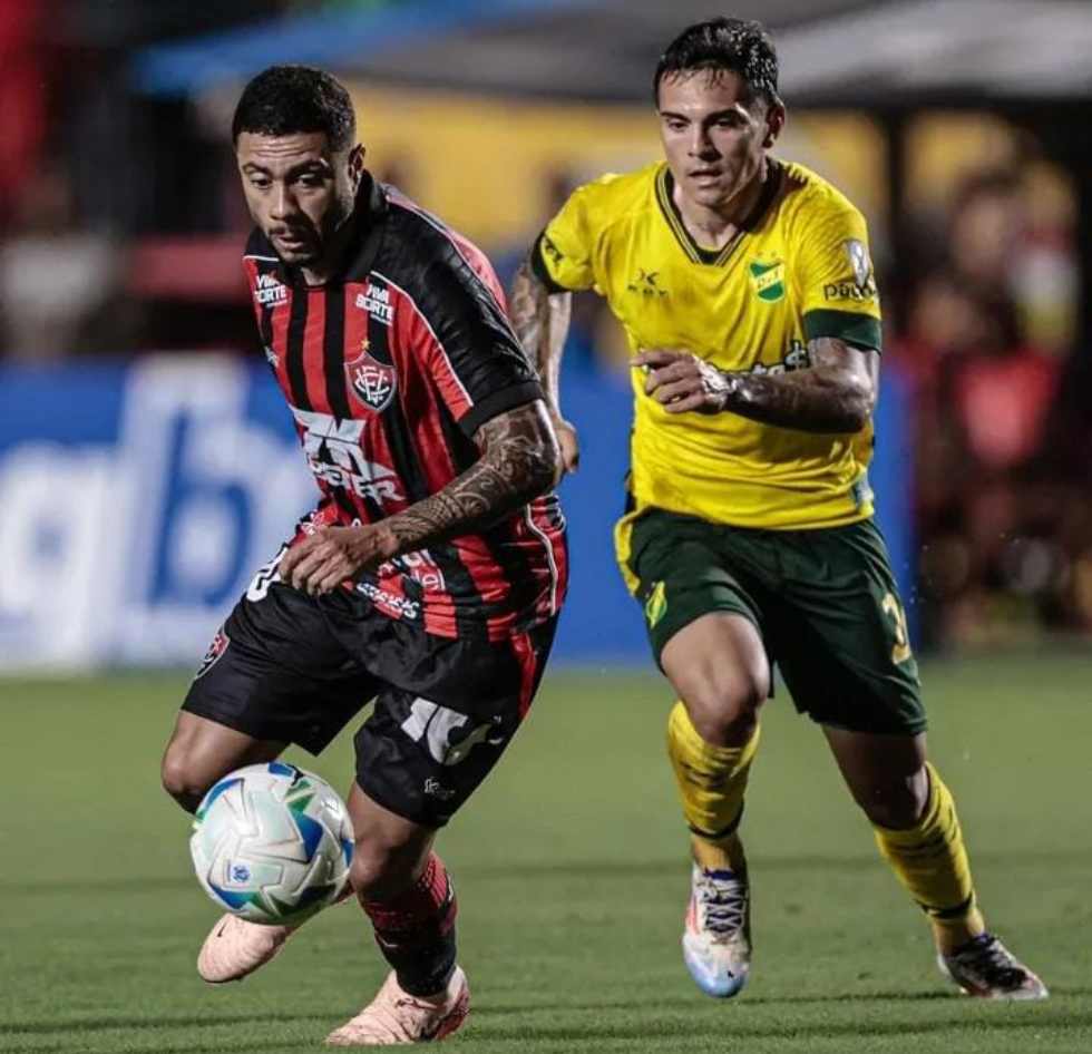 Empate con sabor amargo: Defensa igualó en Brasil y sigue último en su grupo de la Sudamericana dyj