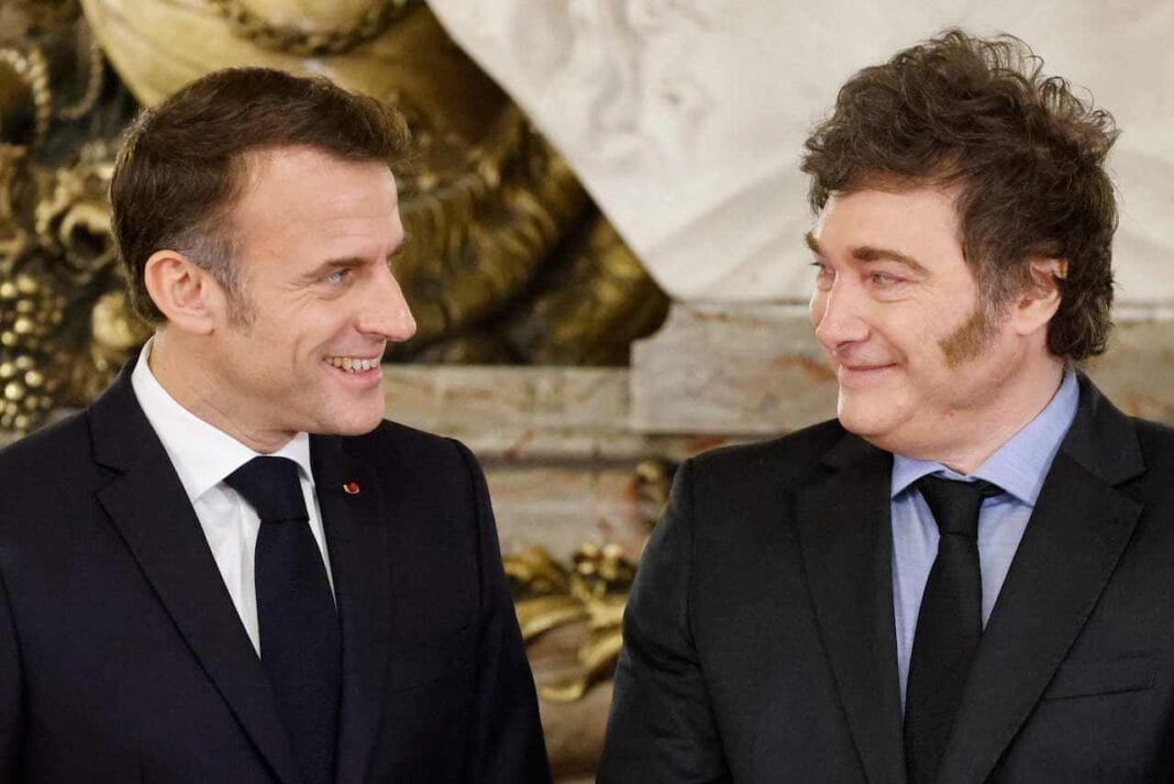 emmanuel-macron-y-javier-milei-en-la-casa-rosada-O