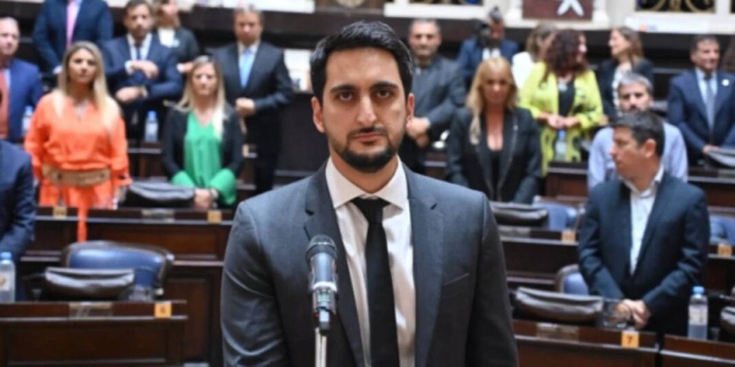 Un legislador de LLA en la provincia abandonó el bloque: ¿de quién se trata? Juan-José-Esper