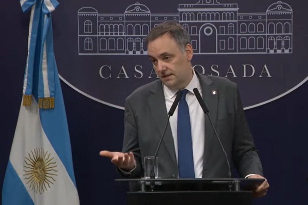 Adorni ratificó a funcionarios señalados por el escándalo en ANDIS y anunció privatización parcial de Nucleoeléctrica