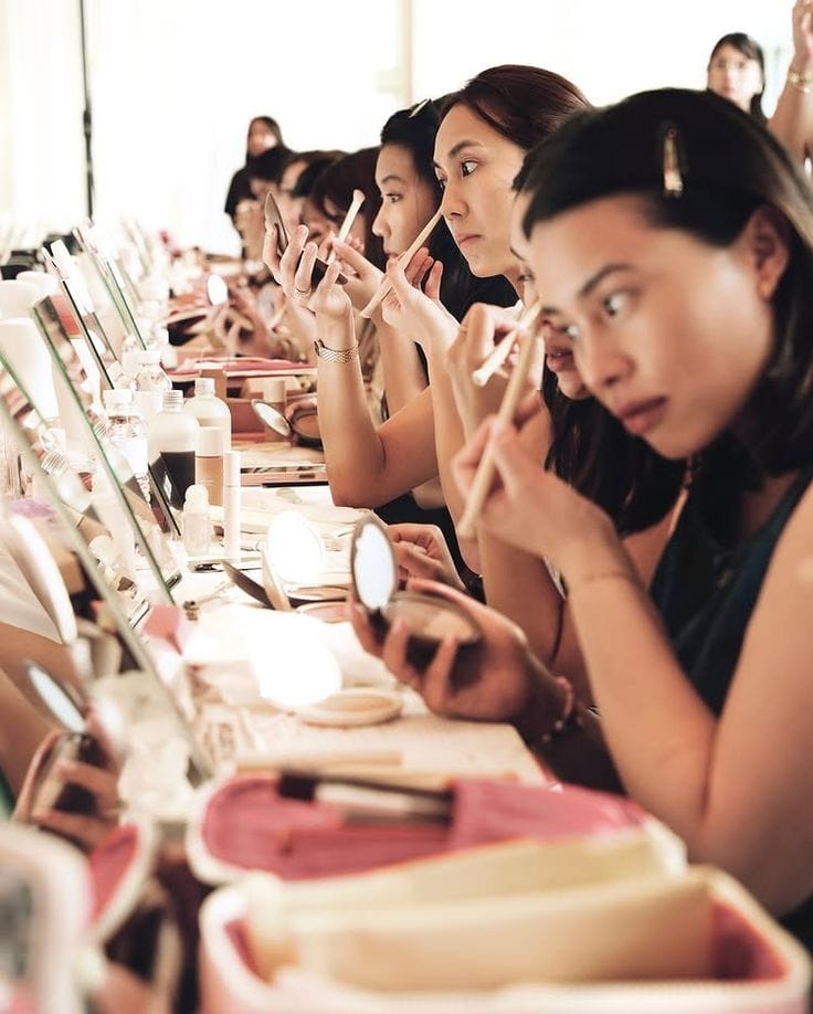 El maquillaje y su influencia en la actualidad Maqui