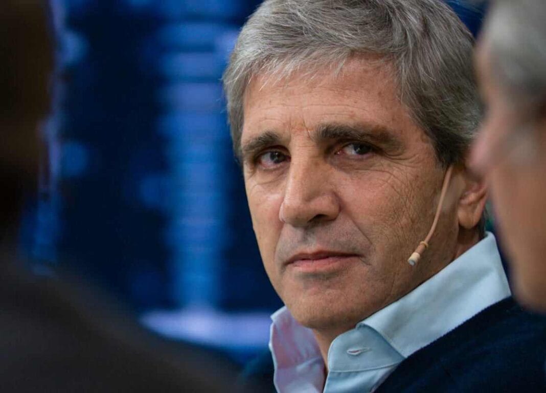 Caputo, ante la UIA: “Argentina está en un punto de inflexión”