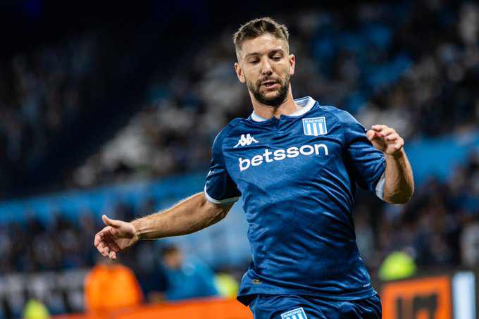 Torneo Clausura: Racing, con la cabeza en Flamengo, venció a Aldosivi Vietto