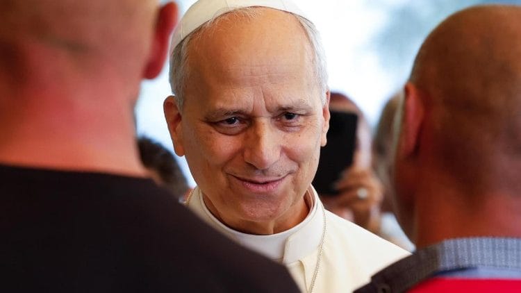 León XIV llama a los periodistas a defender la verdad frente a la desinformación leon