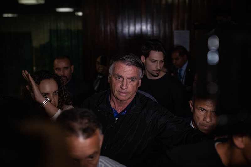 Jair Bolsonaro es arrestado en su domicilio en Brasilia en un nuevo giro del caso por intento de golpe de Estado
