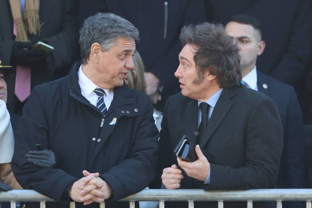 Eliminan planes sociales en la Ciudad Milei-Macri-Saludo