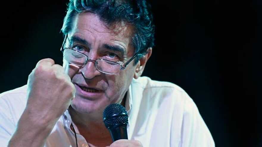 Cachorro-godoy-anteojos