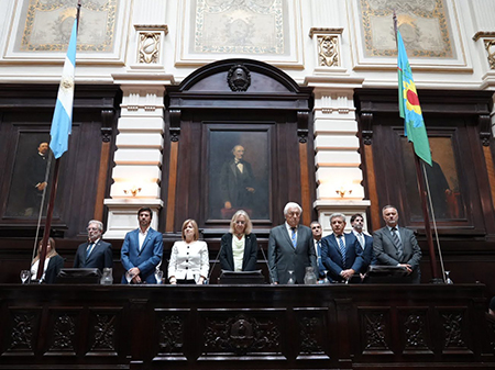 Kogan encabezó la entrega de diplomas a legisladores bonaerenses electos