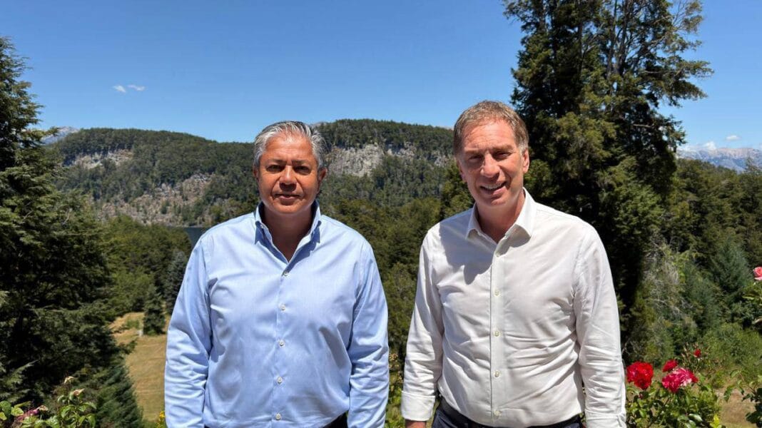 En el marco de su gira por las provincias por la reforma laboral, Santilli se reunió con Figueroa en Neuquén Santilli-Figueroa