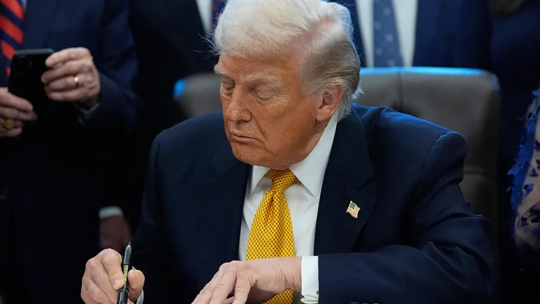 Trump quiere influir en la elección del próximo líder de Irán y rechaza al hijo de Jamenei ´Trump
