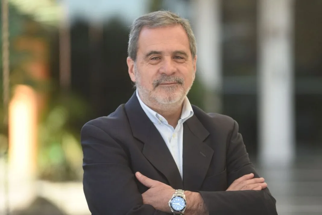 Carlos-Fara