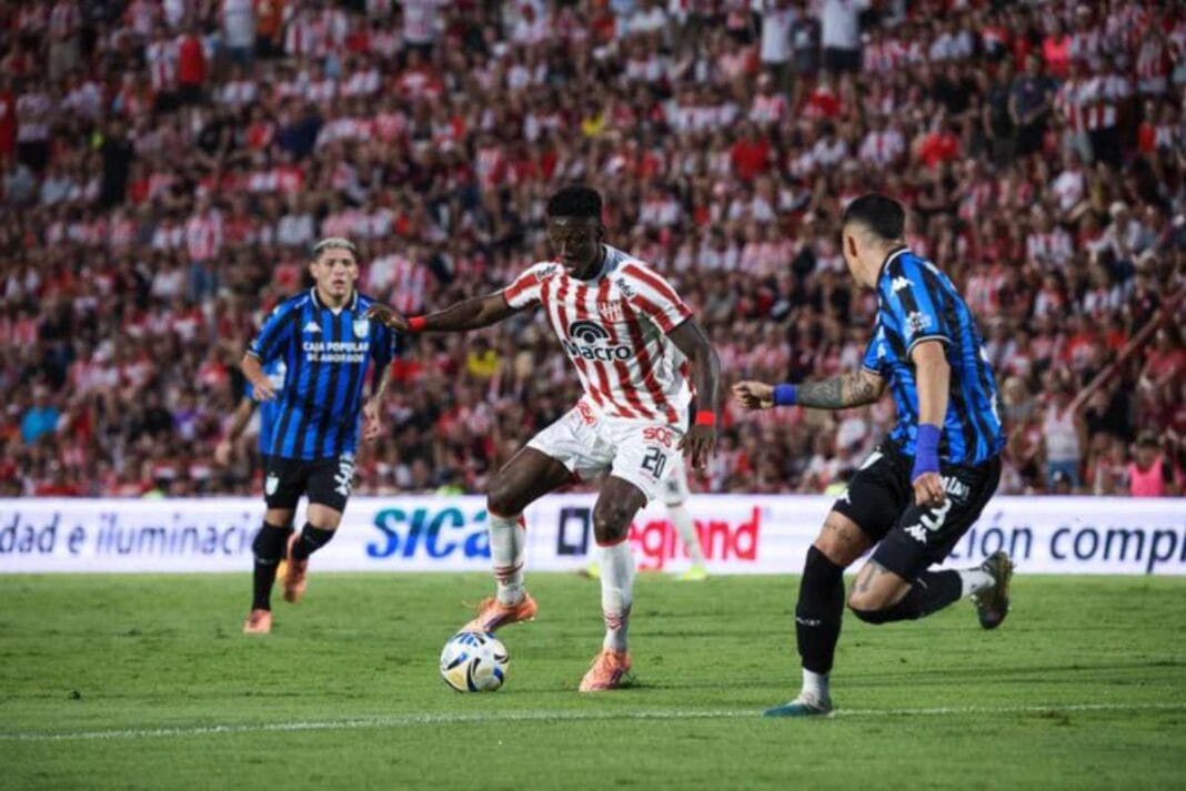 Instituto ganó en el final y venció 2-1 a Atlético Tucumán en un duelo caliente en Alta Córdoba IACC