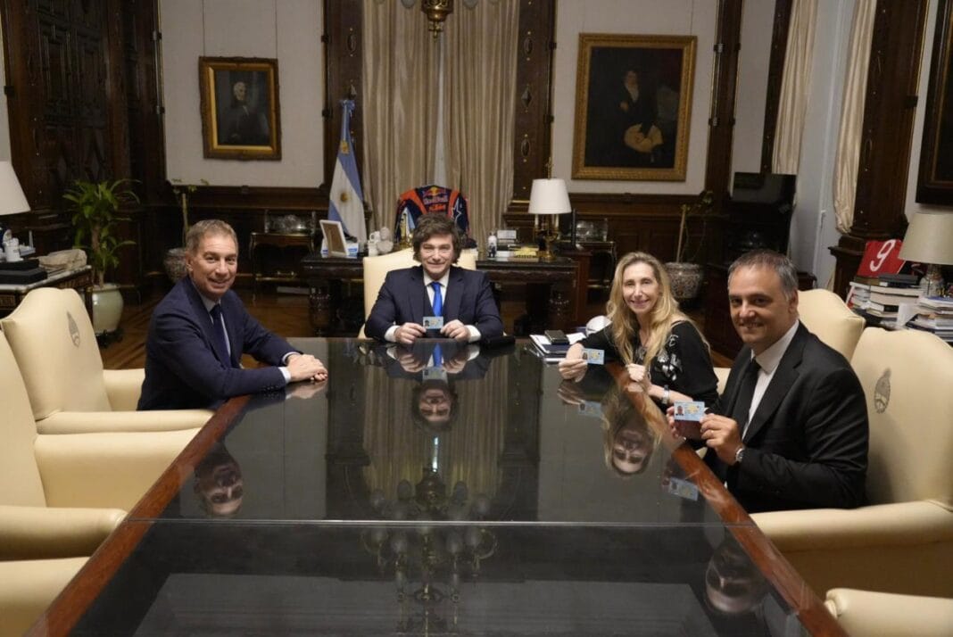 El Gobierno avanza con la modernización del DNI y el pasaporte argentino Modificación pasaporte