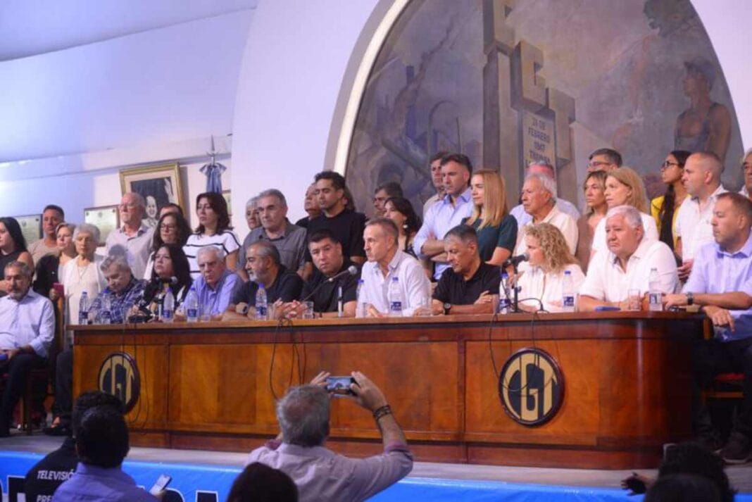 jorge-sola-secretario-del-seguro-y-miembro-del-tri