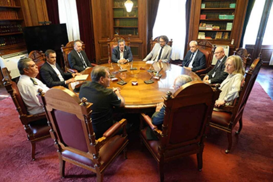 La Suprema Corte bonaerense y Seguridad firmaron un convenio para reforzar la custodia policial en edificios judiciales scpba (1)
