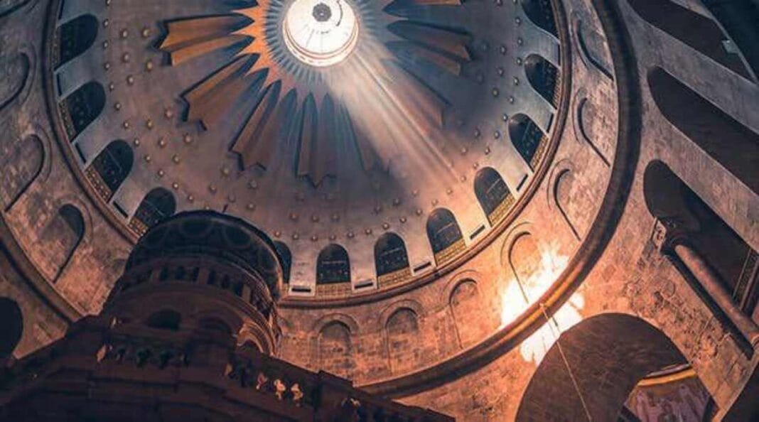 Tensión en Jerusalén: Israel impidió el ingreso de autoridades católicas al Santo Sepulcro Basil
