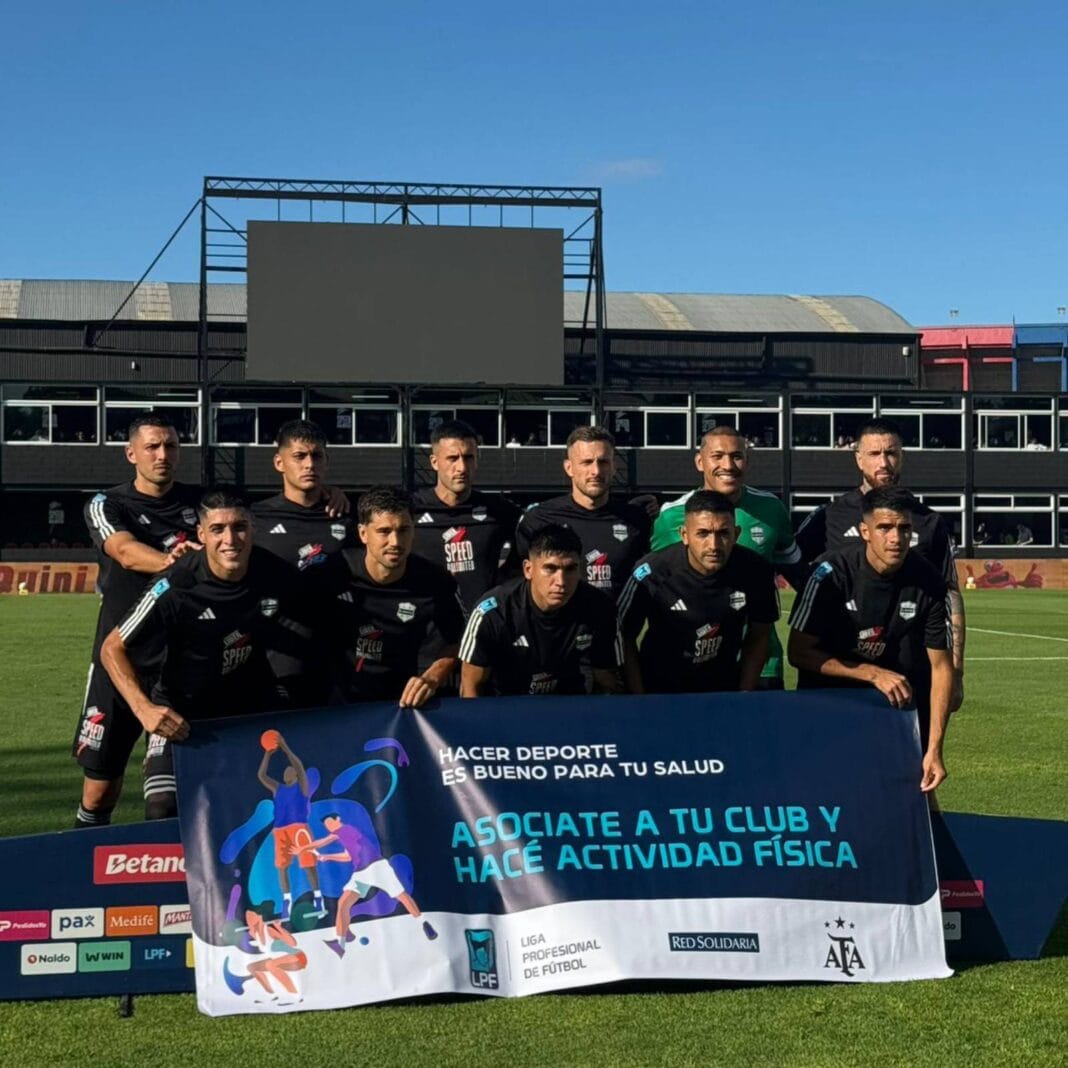 Deportivo Riestra y Gimnasia de Mendoza igualaron 0-0 Riestra-GimnasiaMendoza