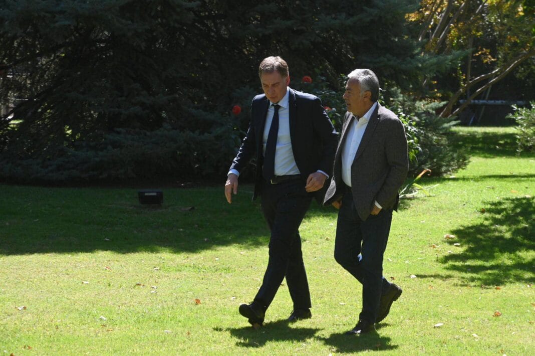 Santilli se reunió con Cornejo en el inicio de una gira con gobernadores Santilli-Cornejo