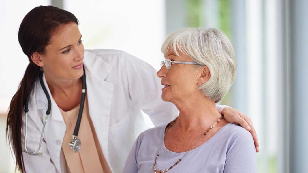 Alzheimer, Parkinson y demencia: cómo detectar los primeros síntomas desde los 60 aging-memory