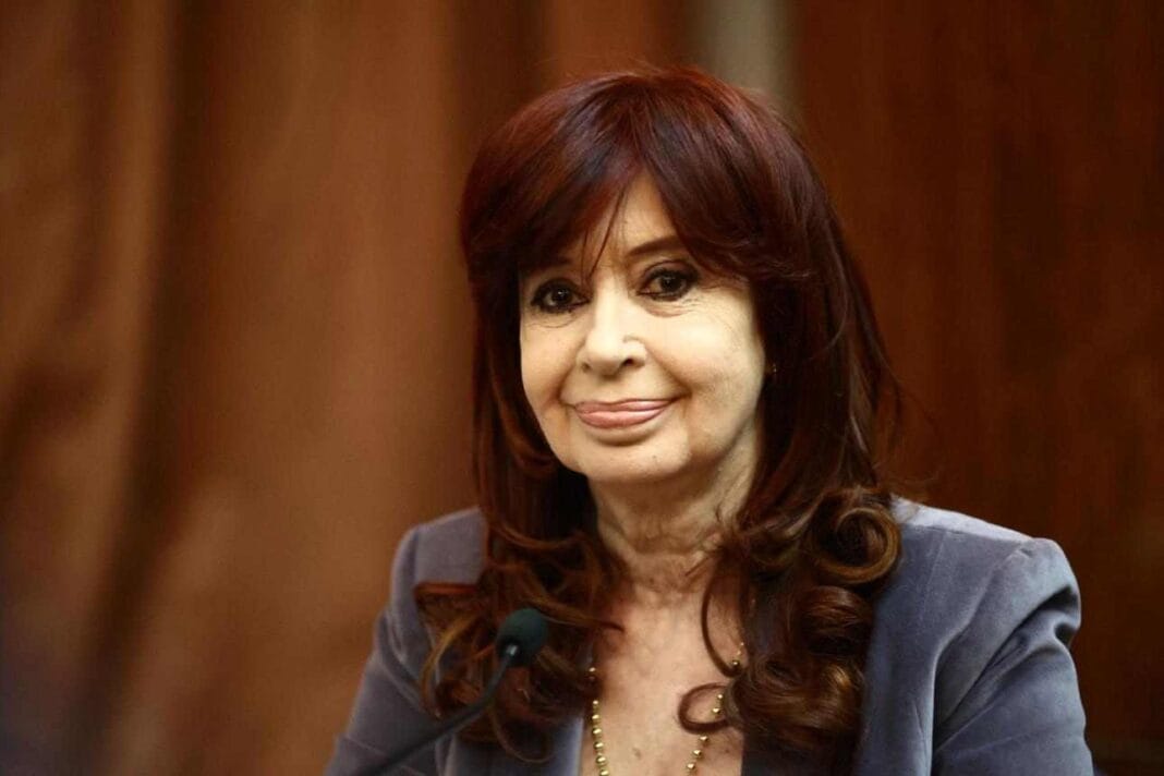 Cristina Kirchner redobló sus críticas tras declarar en la causa Cuadernos y apuntó contra Stornelli y Bonadio cfk