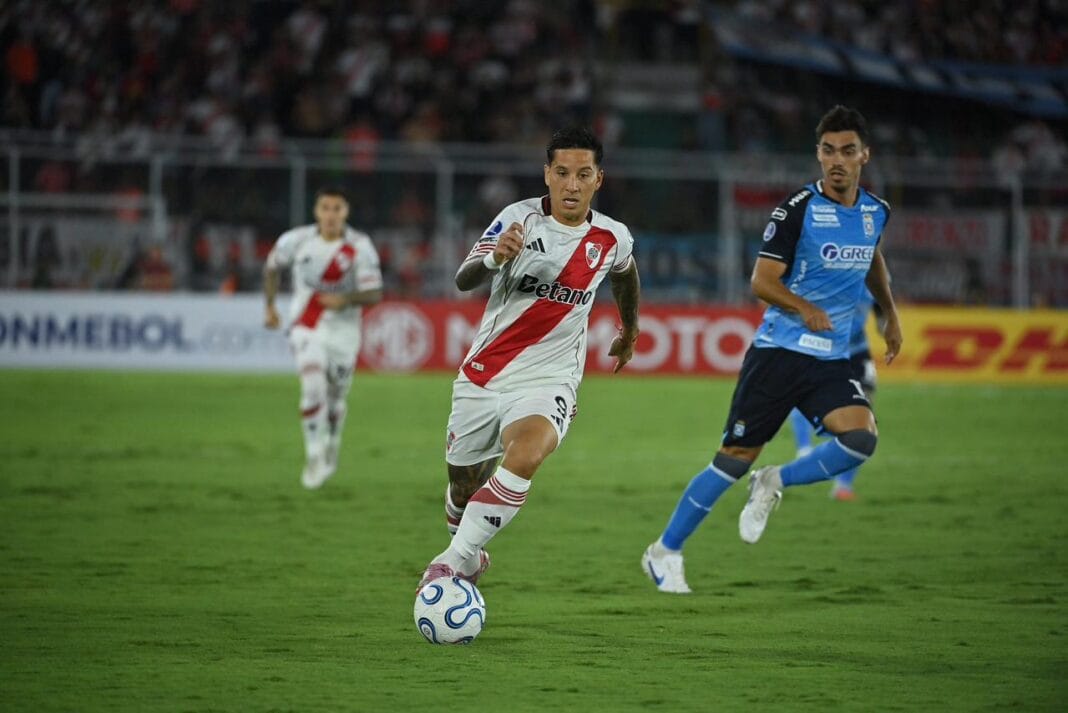 Con uno menos, River igualó en su debut copero en Bolivia River