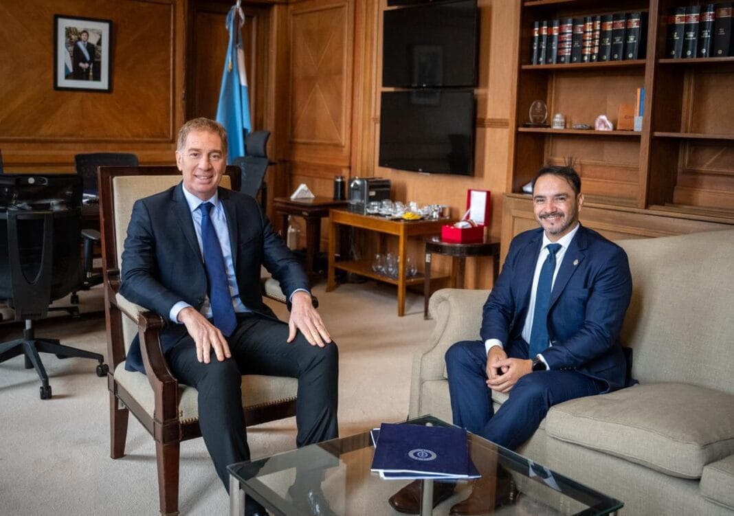 Santilli se reunió con gobernadores y busca respaldo para las reformas de Milei Santilli Valdes