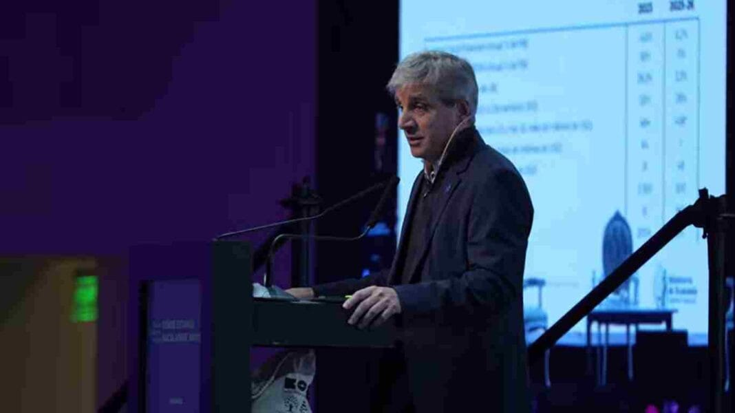 Caputo aseguró que “Argentina va a ser el país que más crezca en los próximos 30 años” Caputo (2)