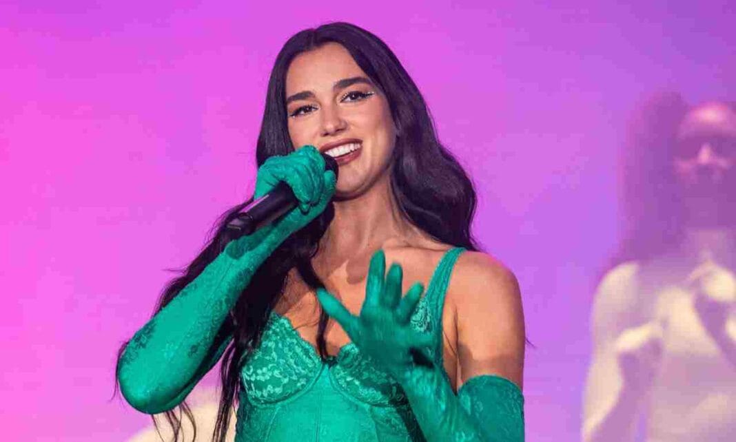 Efemérides: Dua Lipa, el primer paso de una carrera musical sin techo Dua