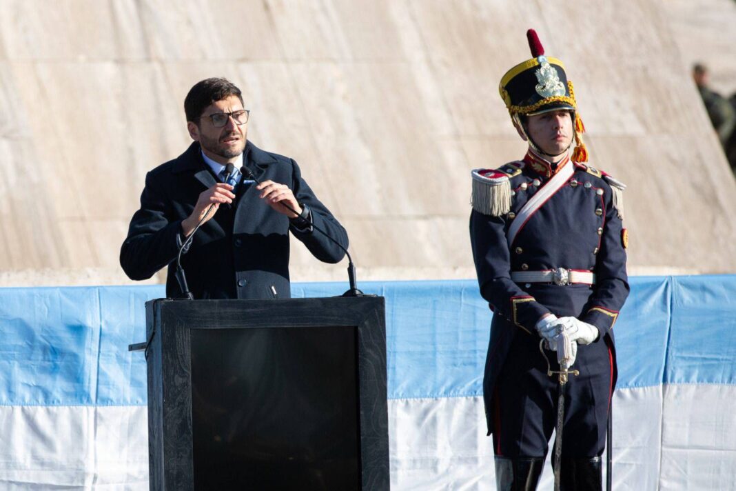 Día de la Bandera: Pullaro emitió un contundente discurso con críticas por elevación a la gestión nacional Pullaro-Javkin