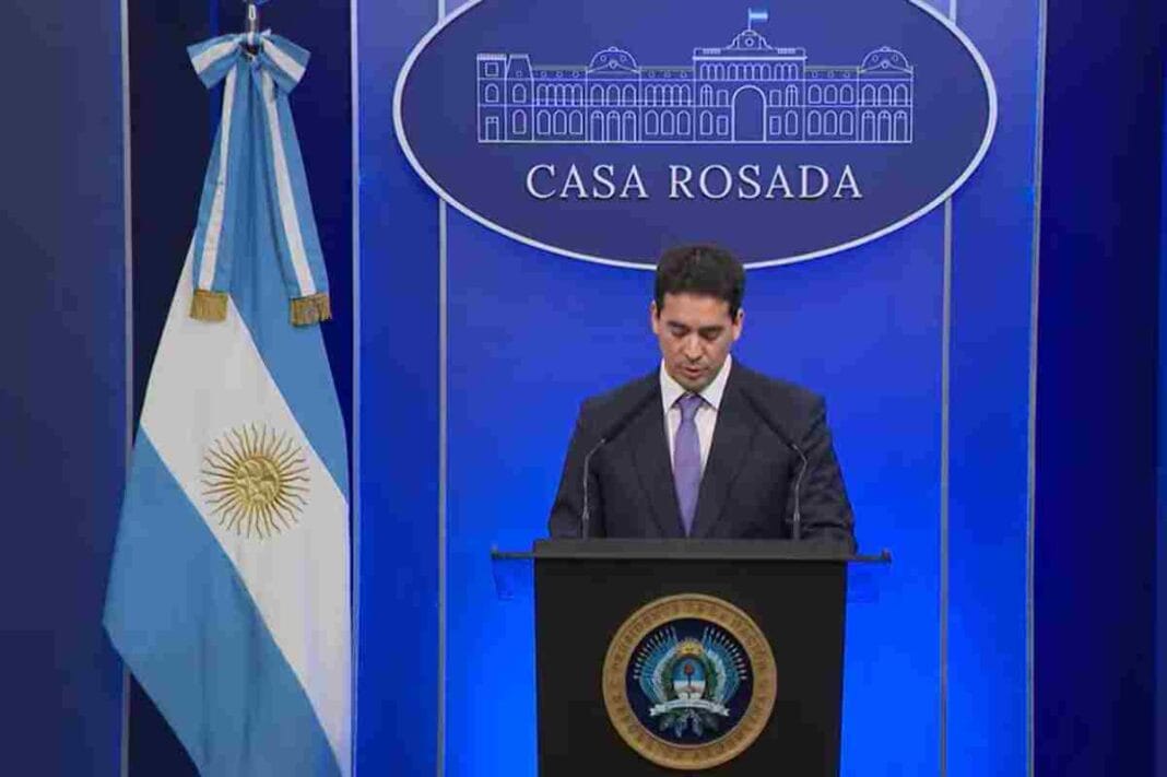 Adrián Ravier debutó como vocero: defendió el plan económico y aseguró que Santilli inaugura una nueva etapa Ravier