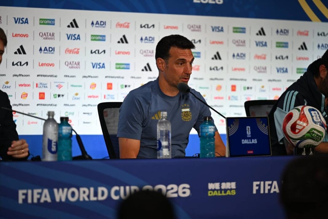 Scaloni habló tras la victoria ante Austria: “La gente se ilusiona de ver al equipo” Scaloni-Conferencia