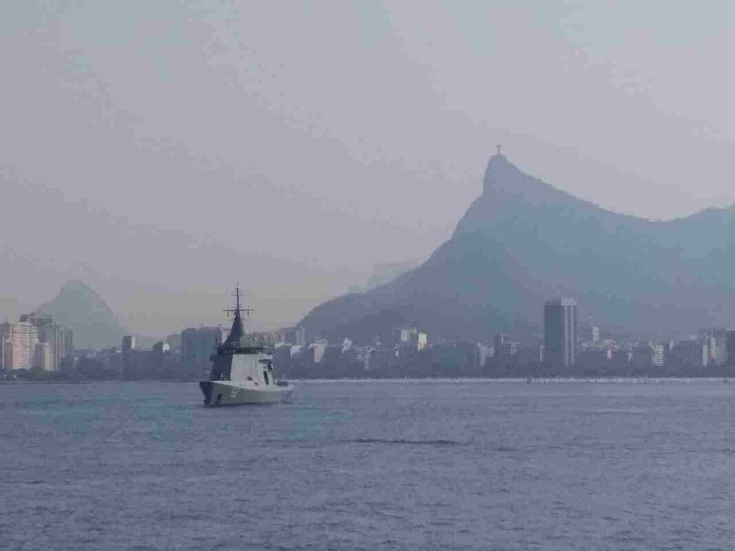 Argentina protestó ante el Reino Unido por una maniobra del HMS Medway en aguas bajo jurisdicción nacional Aguas