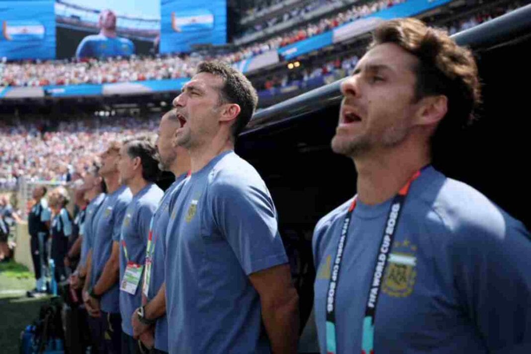 Scaloni asumió la derrota tras la final y dejó dudas de su continuidad: “Cumpliré el contrato y después veo” Scaloni (1)
