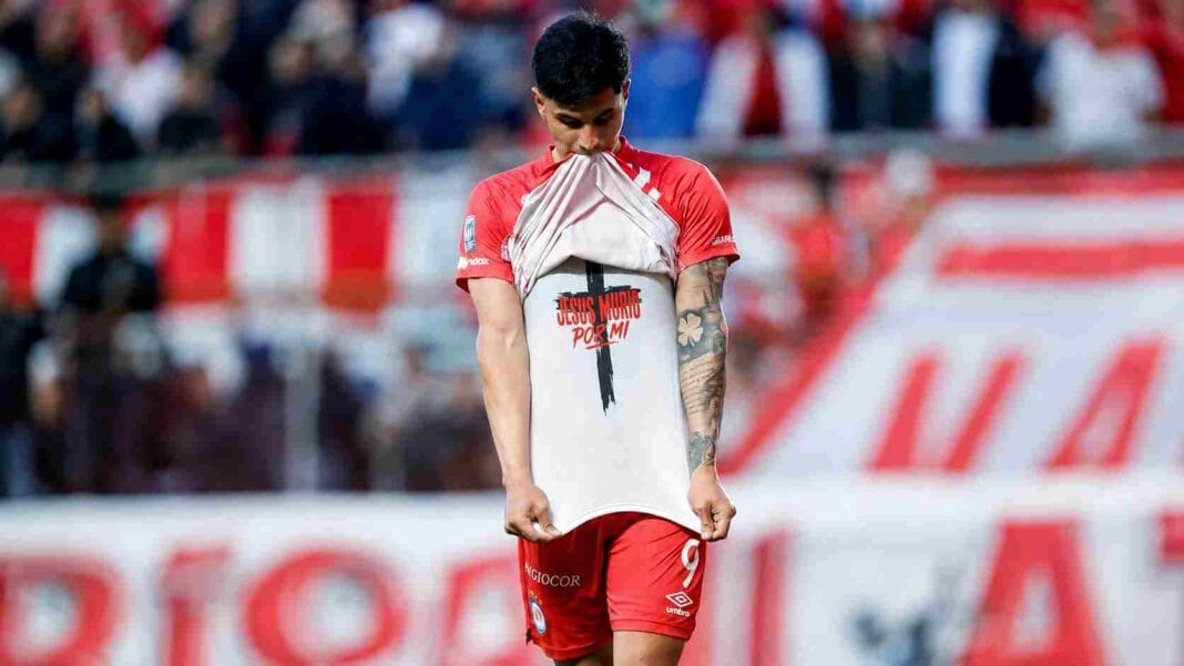 Argentinos Juniors lo dio vuelta ante Aldosivi y sigue firme en la pelea de arriba AAAJ (1)