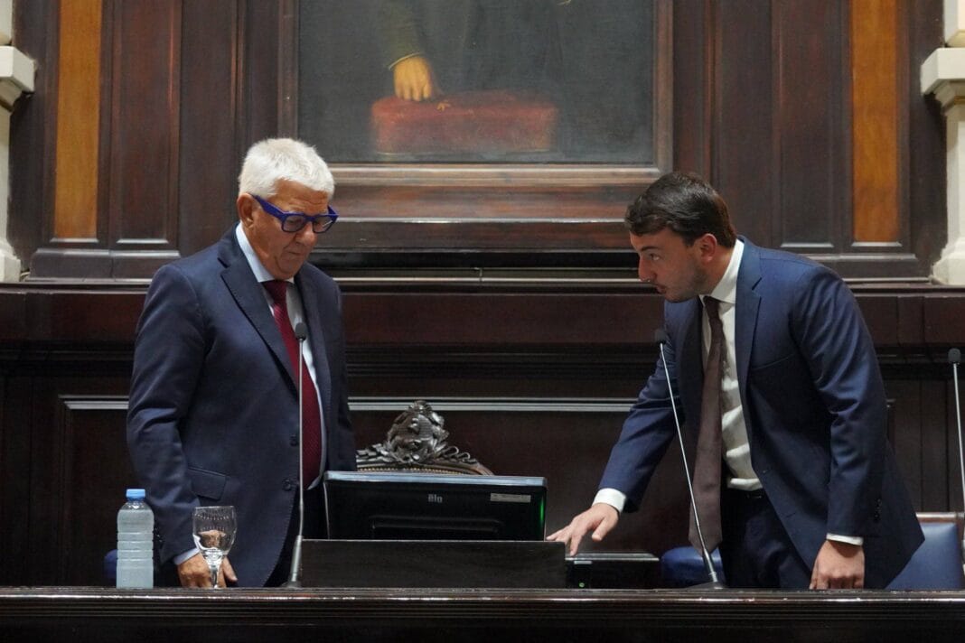 Agustín Romo dejó de ser el jefe de bloque de diputados en la legislatura provincial de LLA Agustín-Romo
