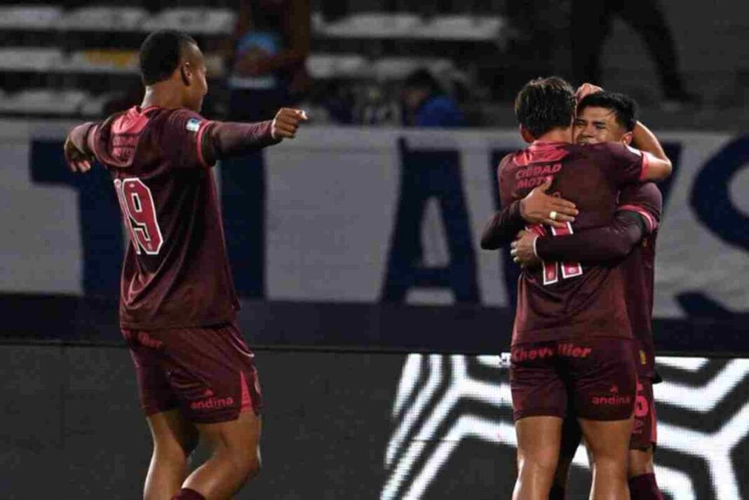 Lanús golpeó de visitante y goleó a Talleres en Córdoba Lanus