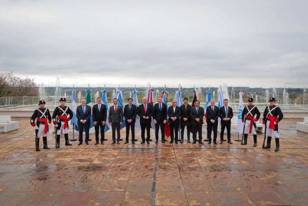 Santilli participó en Misiones del Consejo Regional del Norte Grande junto a gobernadores Santilli-Norte