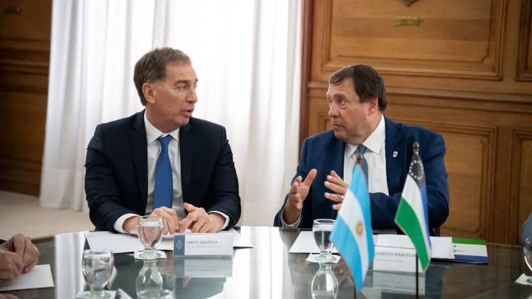 Rutas: Río Negro se hará cargo de dos trayectos nacionales y Weretilneck lo celebró Santilli-Weretilneck
