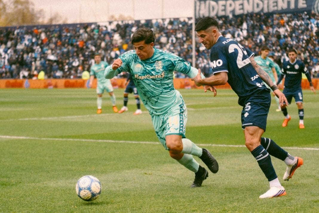 Independiente Rivadavia ganó un partidazo ante Aldosivi y es líder de la tabla anual Independiente Rivadavia ganó un partidazo ante Aldosivi y es líder de la tabla anual