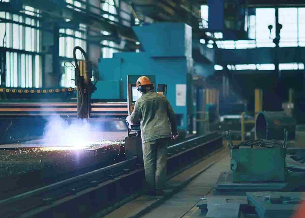 La actividad metalúrgica cayó 6,1% en agosto y el sector volvió a tocar niveles muy bajos actividad-metalurgica-