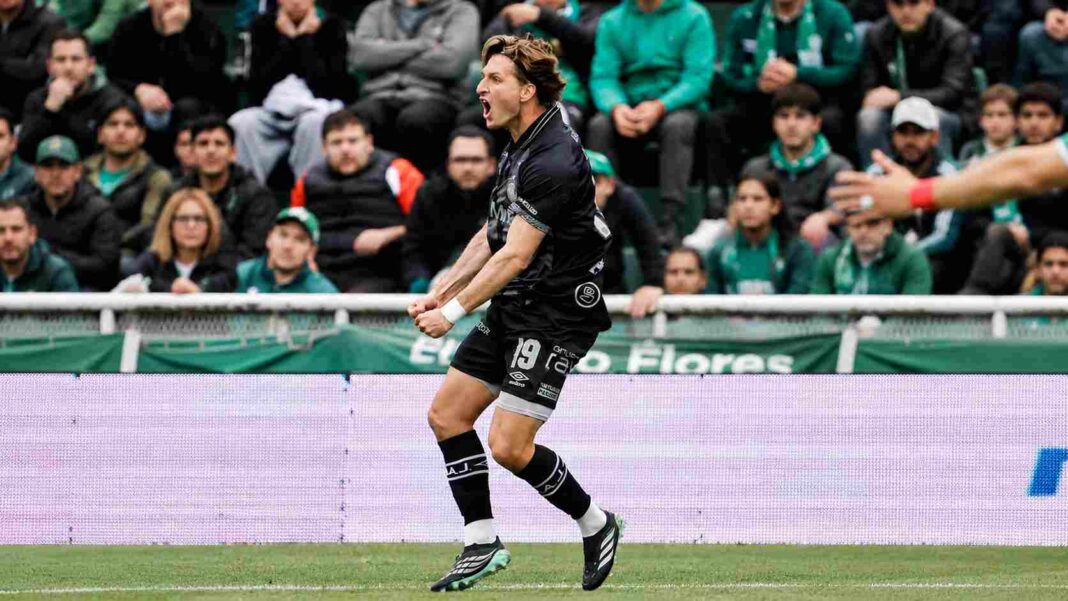 Argentinos Juniors venció a Banfield y quedó en lo más alto de su Zona y de la Tabla Anual AAAJ