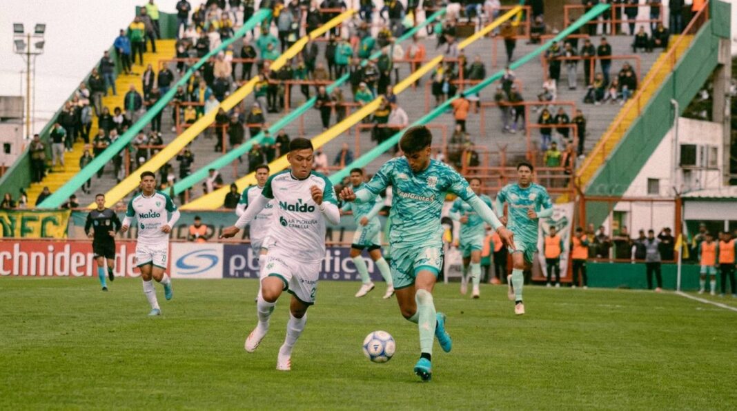 Sarmiento venció a Aldosivi y sueña con la clasificación a los playoff: fue 3-1 Aldosivi-Sarmiento