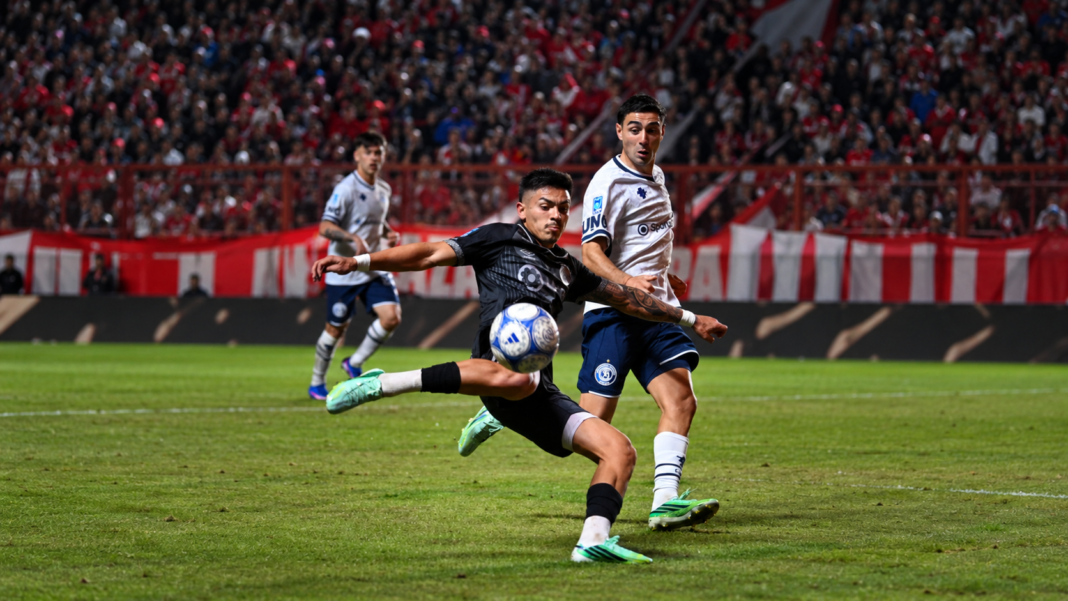 Argentinos venció a Independiente Rivadavia y alcanzó a Boca en la cima de la Tabla Anual Argentinos venció a Independiente Rivadavia y alcanzó a Boca en la cima de la Tabla Anual