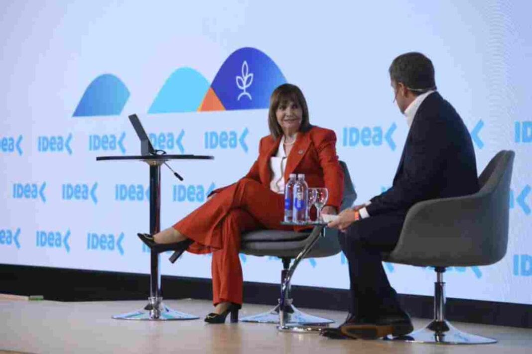 Patricia Bullrich en IDEA: defendió sus críticas al Gobierno y habló de 2027 Patricia