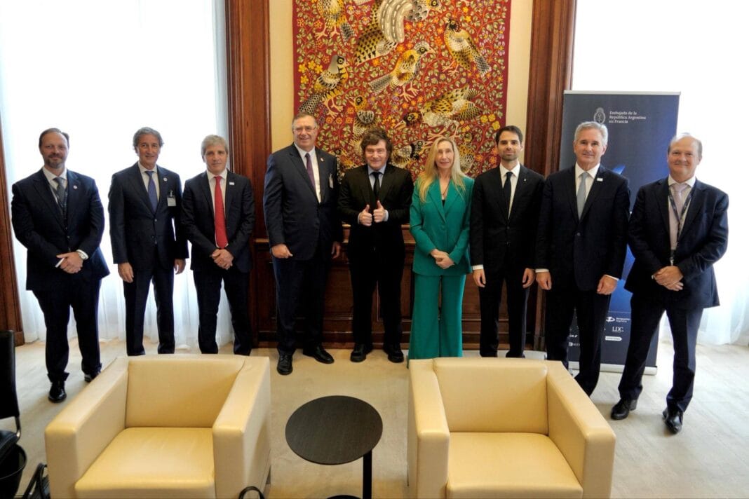 Argentina Week París: Caputo anunció que una empresa francesa invertirá 10 mil millones de dólares WeekParís-Caputo